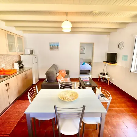 Laranjeira - House With Private Garden And Pool * Alfeizerao