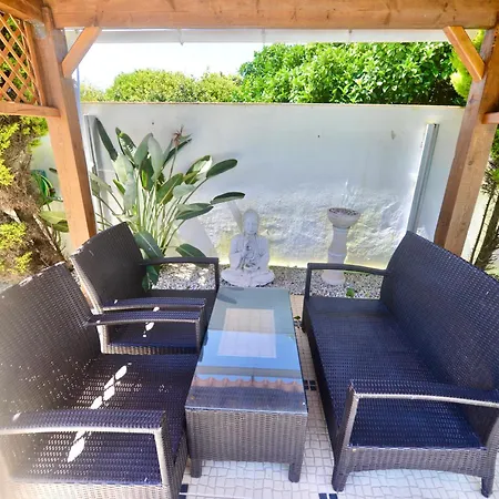 Laranjeira - House With Private Garden And Pool Holiday home *