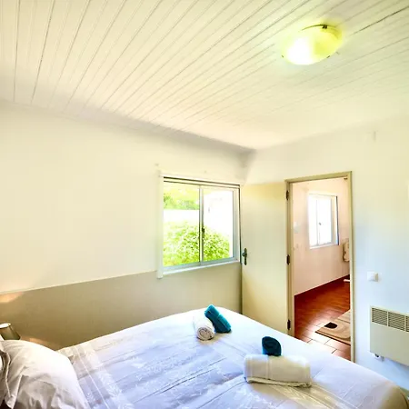 Holiday home Laranjeira - House With Private Garden And Pool Alfeizerao