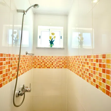 펜션 Laranjeira - House With Private Garden And Pool *